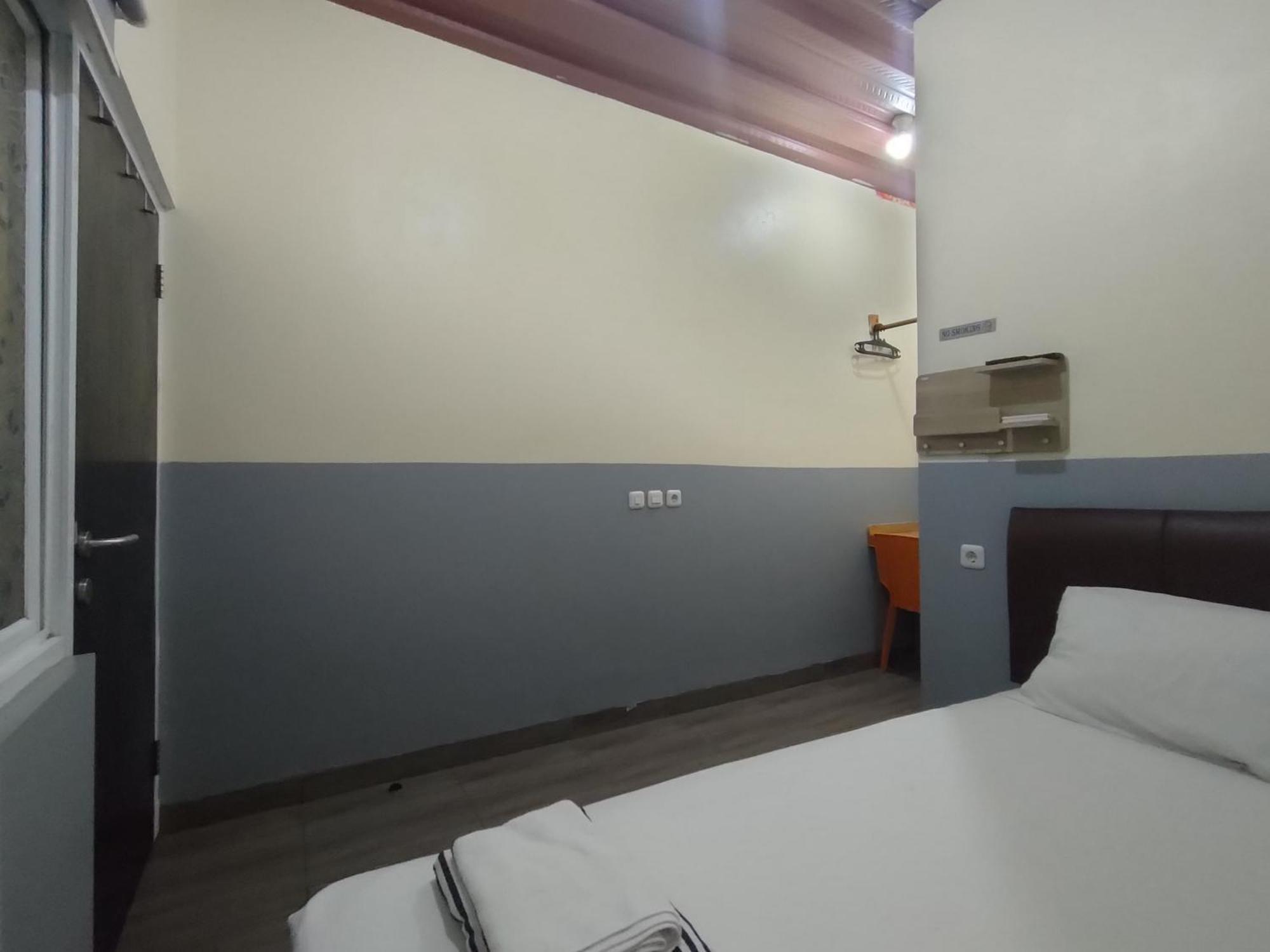 Puspiptek Residence Syariah Mitra Reddoorz Серпонг Экстерьер фото